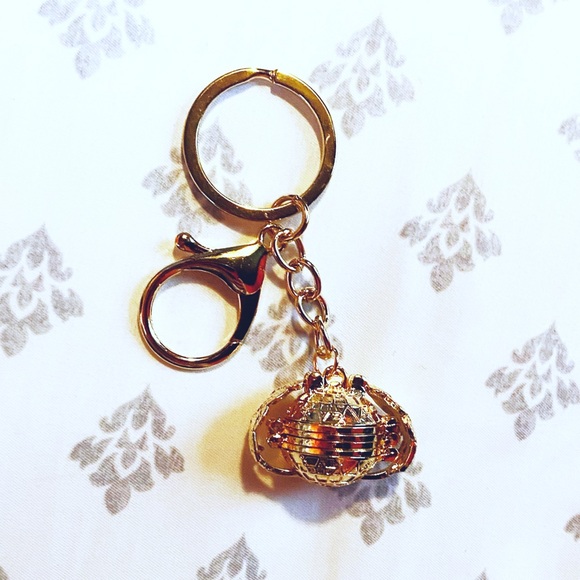 Golden Snitch Multi Photo Locket Keychain Harry Potter Hogwarts Quidditch Gift - Picture 5 of 7